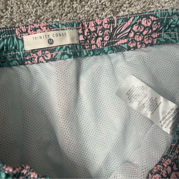 Trinity Coast Pineapples Swim Trunks / Shorts - Picture 3 of 3